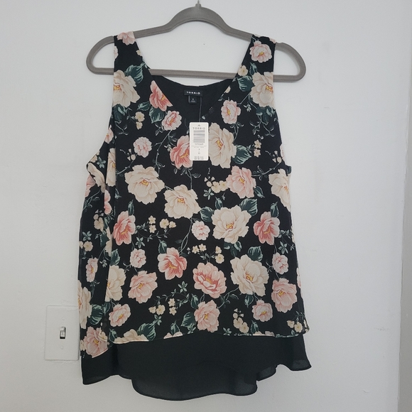NWT Torrid Floral Chiffon Double Layer Tank | 1X - Picture 3 of 6